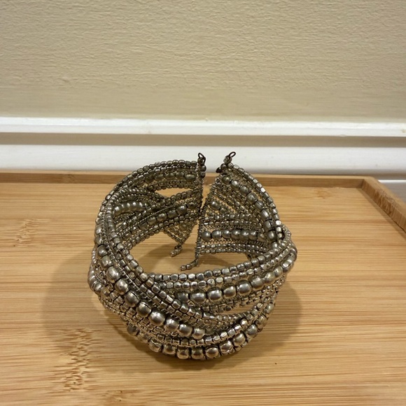 Jewelry - Elegant Silver Beaded Bracelet